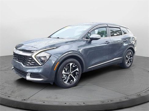Used 2023 Kia Sportage EX image 3