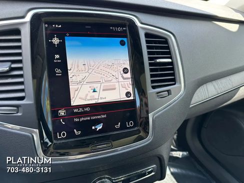 Used 2020 Volvo XC90 T6 Momentum AWD/4WD image 13