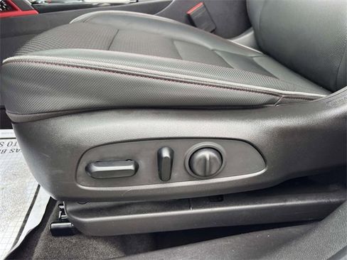 Certified 2021 Chevrolet TrailBlazer RS w/ Sun and Liftgate Package image 18