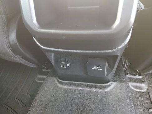 Certified 2025 Ford Ranger XLT w/ Equipment Group 301A High image 32