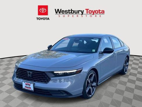 Used 2024 Honda Accord Sport image 6