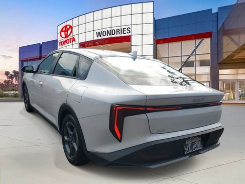 Used 2025 Kia K4 LXS image 3
