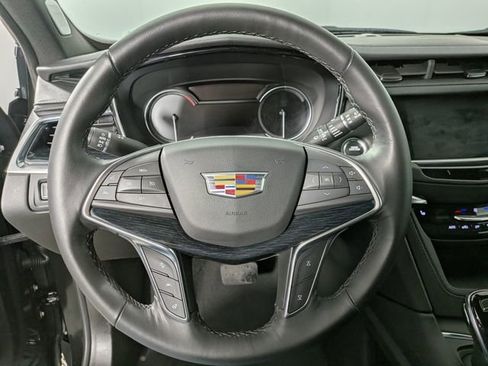 Certified 2025 Cadillac XT5 Premium Luxury w/ LPO, Floor Liner Package image 21