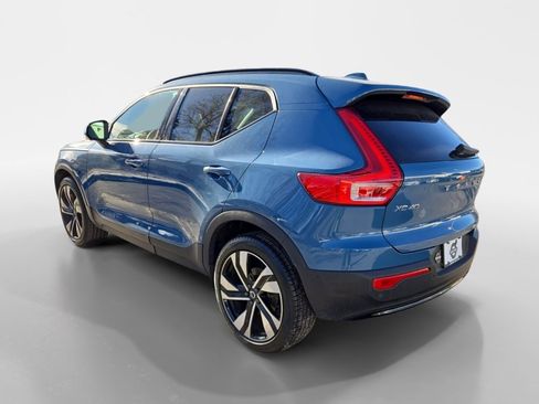Certified 2023 Volvo XC40 B5 Plus w/ Driver Assist Package image 3