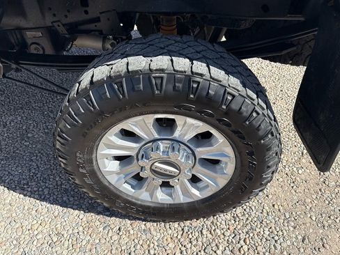 Used 2017 Ford F250 XLT w/ Advanced Security Pack image 36