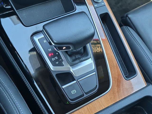 Used 2021 Audi Q5 Prestige w/ Prestige Package AWD/4WD image 12