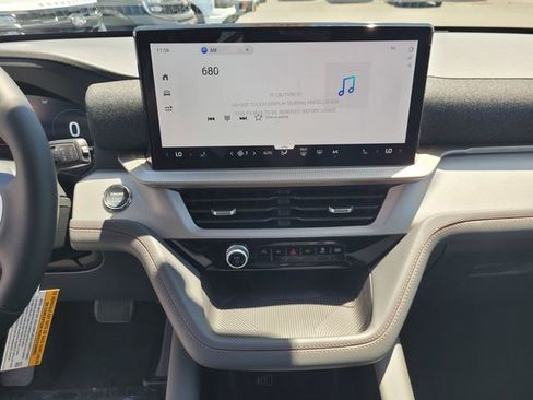 New 2026 Ford Explorer Active AWD/4WD image 10