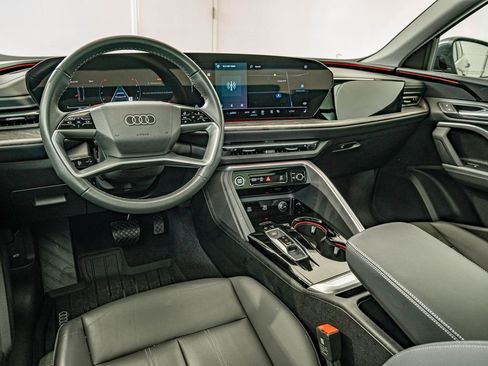 Certified 2025 Audi Q5 Premium w/ Convenience Package AWD/4WD image 29