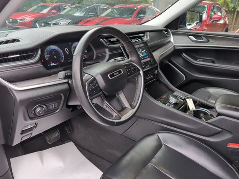 Used 2021 Jeep Grand Cherokee L Limited AWD/4WD image 18