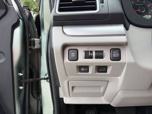 Used 2016 Subaru Forester 2.5i Limited AWD/4WD image 26