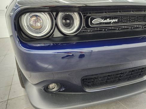Used 2017 Dodge Challenger R/T Scat Pack RWD image 31