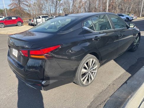 Used 2022 Nissan Altima 2.5 SR image 4
