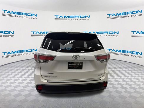 Used 2014 Toyota Highlander XLE image 4
