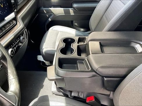 Used 2023 Chevrolet Silverado 1500 LT AWD/4WD image 13