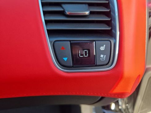 Used 2019 Chevrolet Corvette ZR1 RWD image 31