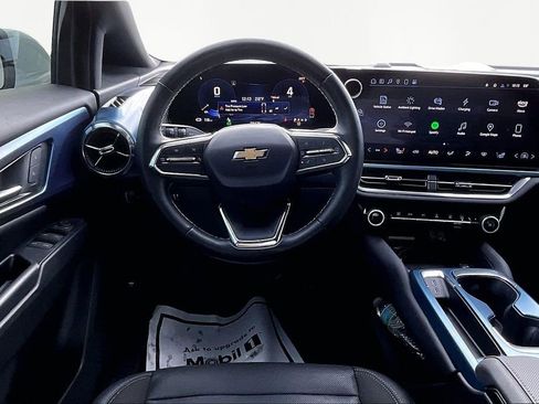 Used 2024 Chevrolet Equinox EV LT image 10