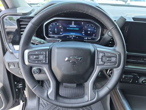 Used 2024 Chevrolet Silverado 2500 LT AWD/4WD image 21
