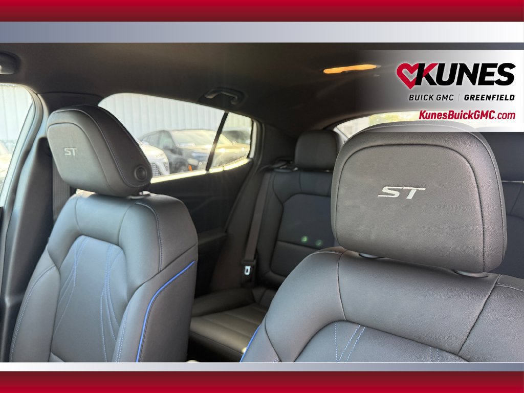 New 2026 Buick Envista Sport Touring w/ Convenience I Package FWD image 37