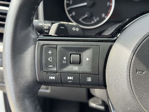 Used 2021 Nissan Rogue SL image 20