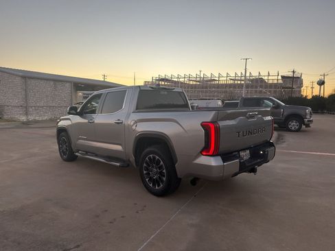 Used 2022 Toyota Tundra Limited image 3