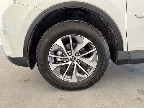 Used 2016 Toyota RAV4 XLE image 23