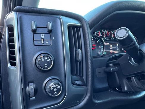 Used 2015 Chevrolet Silverado 2500 LT w/ LT Convenience Package image 6