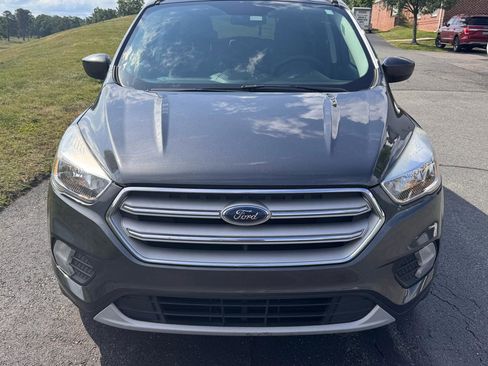 Used 2018 Ford Escape SE FWD image 4