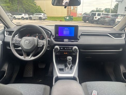 Used 2025 Toyota RAV4 XLE w/ Convenience Package AWD/4WD image 35