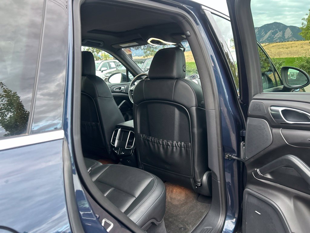 Used 2013 Porsche Cayenne AWD/4WD image 15