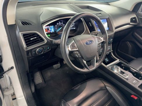 Used 2020 Ford Edge SEL image 4