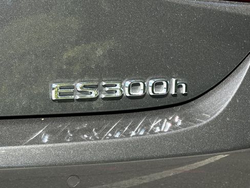 Certified 2024 Lexus ES 300h w/ Premium Package FWD image 31