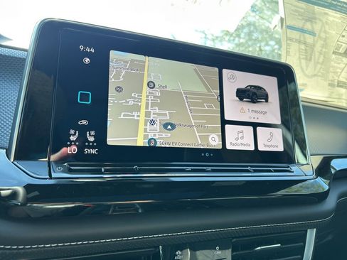 New 2026 Volkswagen Atlas Cross Sport SEL Premium R-Line image 34