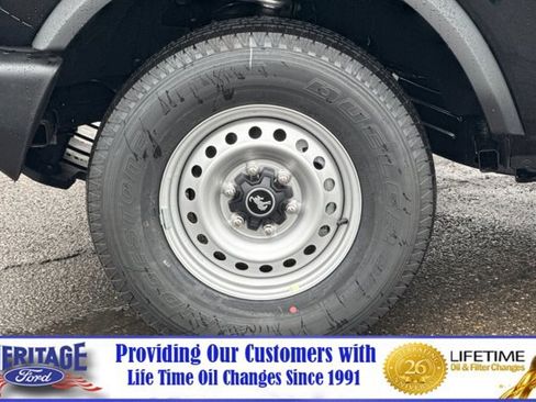 New 2025 Ford Bronco 4-Door image 25