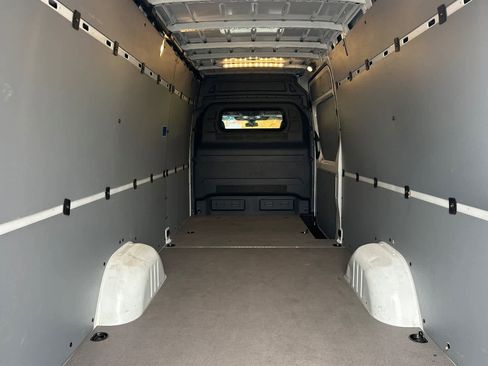 Used 2023 Mercedes-Benz Sprinter 2500 image 13