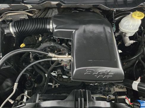 Used 2018 RAM 1500 Tradesman w/ Chrome Appearance Group AWD/4WD image 35