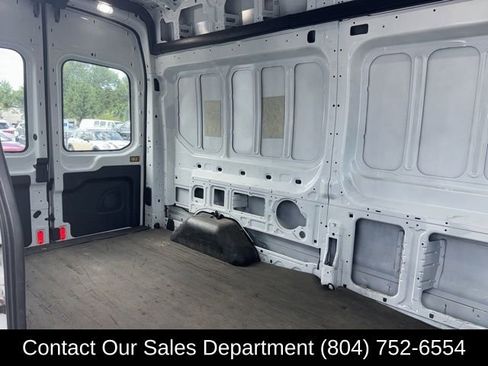 Used 2018 Ford Transit 250 148 High Roof image 10
