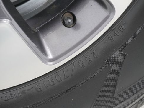 Used 2018 Jeep Wrangler Unlimited Sahara w/ LED Lighting Group image 31