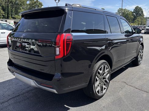 Certified 2025 Ford Expedition Platinum w/ Platinum Ultimate Package AWD/4WD image 6