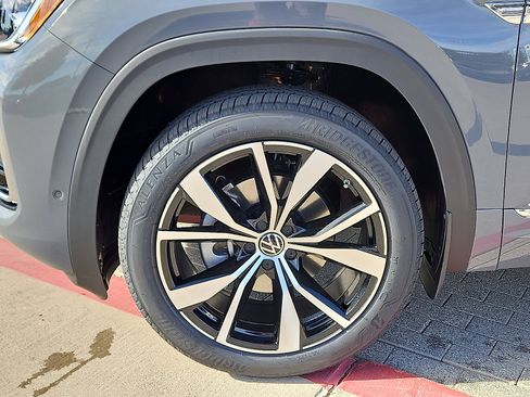 New 2026 Volkswagen Atlas SEL Premium R-Line image 6