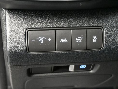 Used 2023 Hyundai Santa Fe SEL image 5