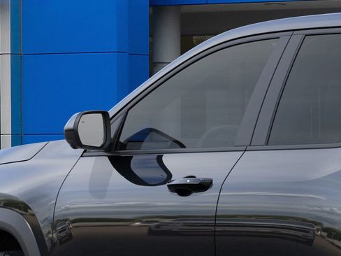 New 2026 Chevrolet Equinox LT w/ Convenience Package II image 12