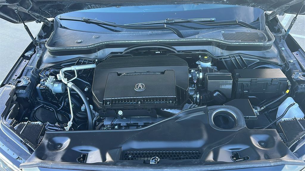 Used 2023 Acura MDX w/ Technology Package AWD/4WD image 3
