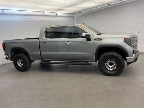Used 2023 GMC Sierra 1500 SLE image 3