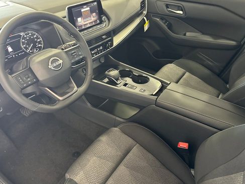 New 2026 Nissan Rogue SV w/ Cold Weather Package FWD image 7