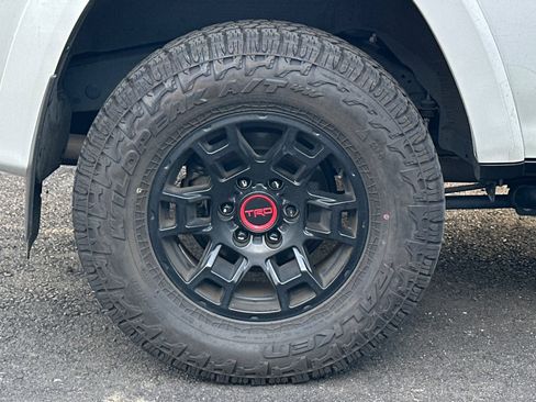 Used 2024 Toyota 4Runner TRD Off-Road Premium w/ TRD Black Wheel Package (TMS) AWD/4WD image 4