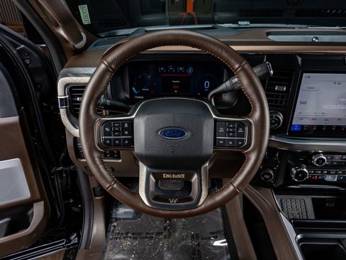 Used 2026 Ford F450 King Ranch w/ FX4 Off-Road Package image 18