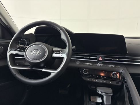 New 2026 Hyundai Elantra Limited image 21