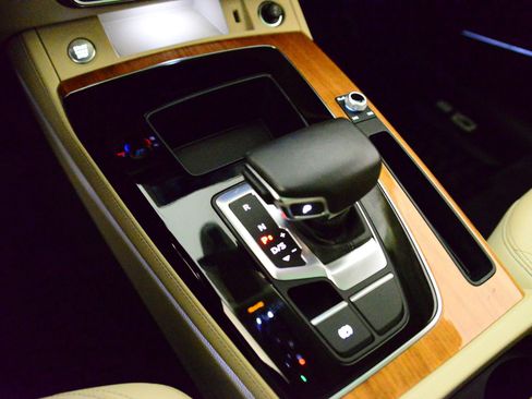 Used 2023 Audi Q5 2.0T Premium Plus w/ Premium Plus Package image 15