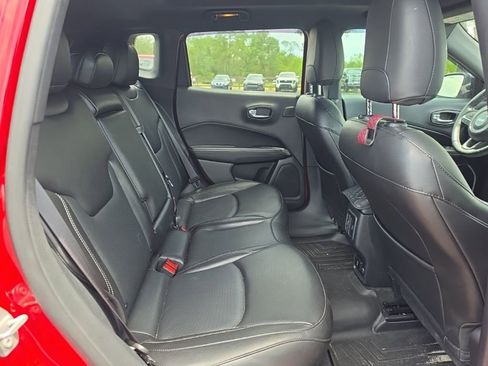 Used 2021 Jeep Compass Latitude w/ Sun and Sound Group AWD/4WD image 10