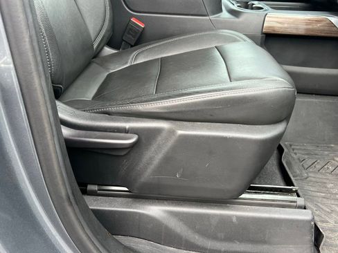 Used 2020 Chevrolet Silverado 1500 LT Trail Boss image 18